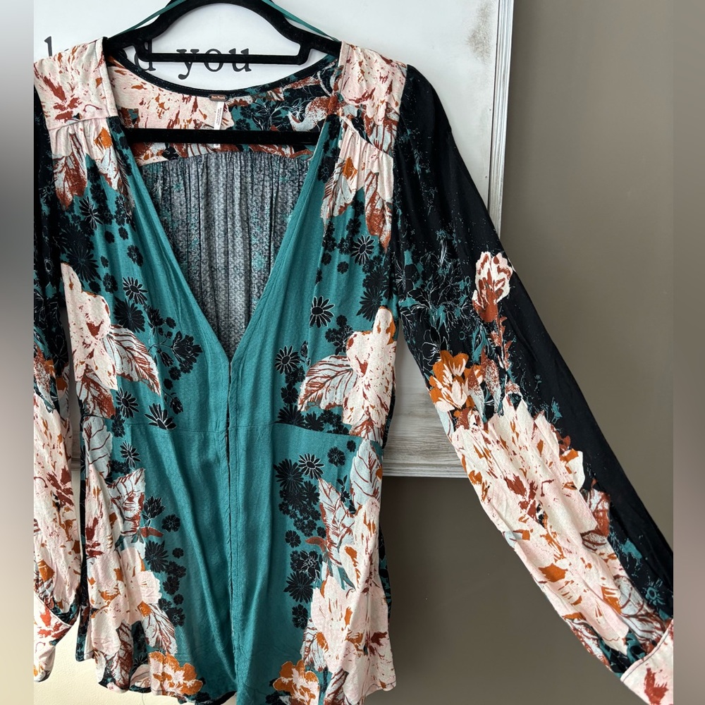 NWOT Free People Mikayla Floral Printed Tunic Green Balsam Top. Retail $128
